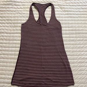 COPY - Authentic lululemon Women’s tank top, sz 6, lightly worn. Good condition